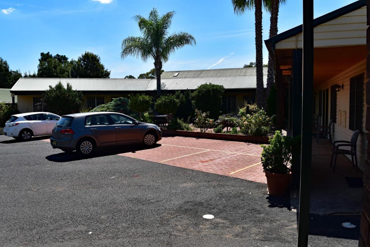 Ten Dollar Town Motel Gulgong Exteriér fotografie
